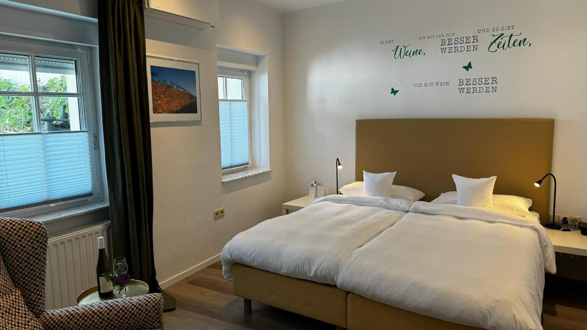Rhein-Hotel Nierstein Exterior photo